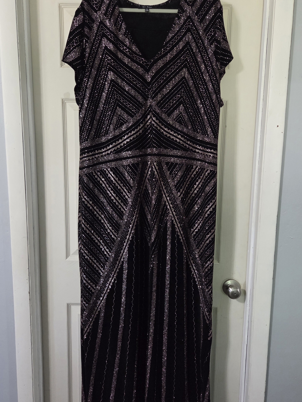 Black & Rose Metallic Geometric Maxi Dress - Women